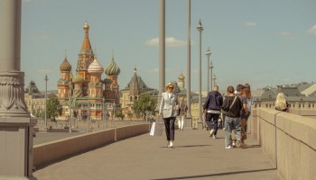 Россияне штурмуют заграницу: куда всех так тянет в 2025?