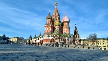 Цифровой Рюкзак для Туристов: Россия Запускает Visit Russia 2.0!