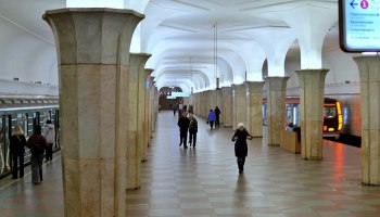 Московские аэропорты накрыло &laquo;ковром&raquo;: 120 рейсов отменены, 8000 туристов в нокауте