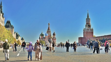 Лето-2026: почему россияне стали меньше ездить по стране и что их может вернуть в поезда