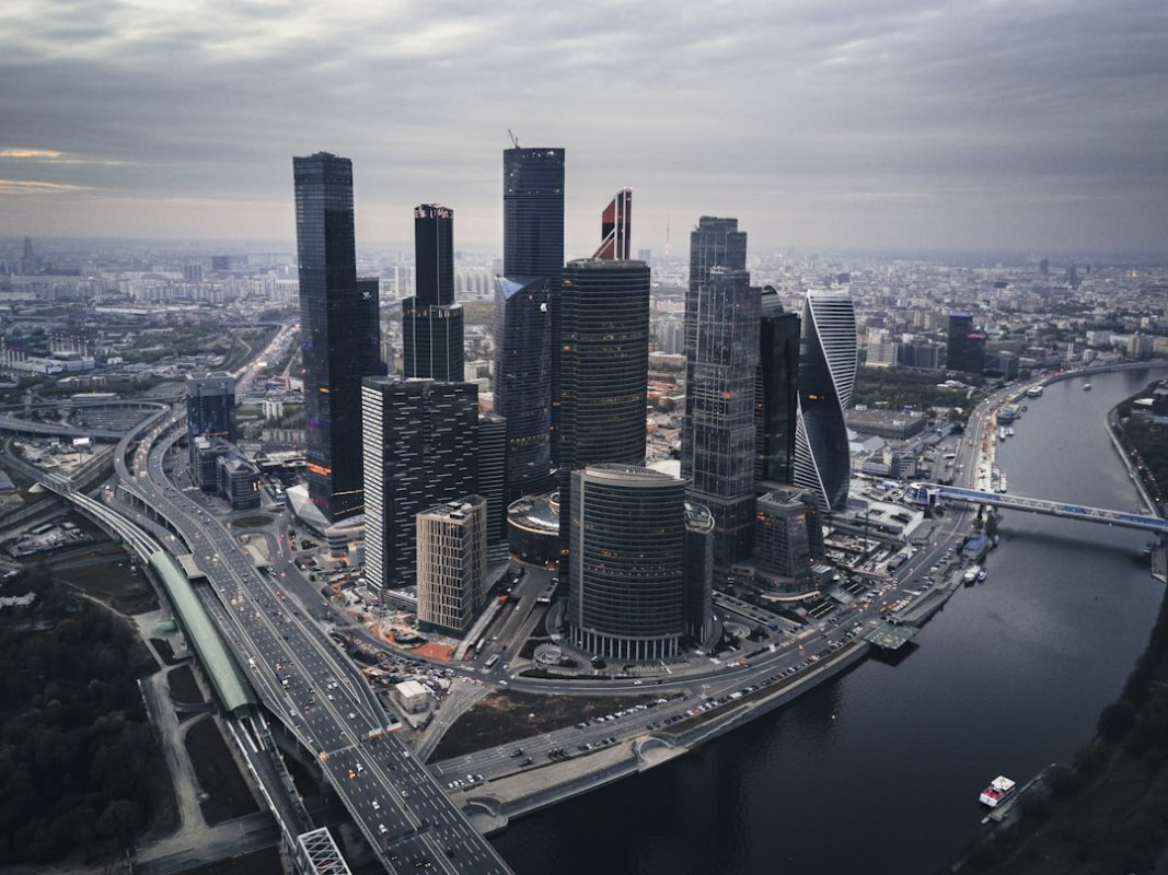 Anex переехал в офис с видом на Останкино &mdash; и пообещал Вьетнам зимой
