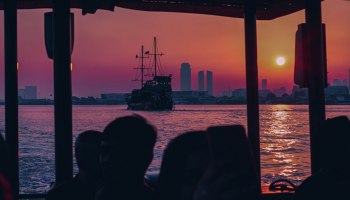 Как россияне с круизов в Персидском заливе домой пробирались: 18 часов на автобусе и посольство Ката
