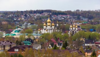 10 малых городов России, где время застыло: русалки, пряники и котлеты Пушкина