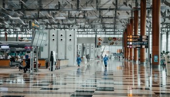 Сингапур вводит жёсткие правила: кого не пустят на борт в 2026? ✈️🚫