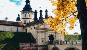 Беларусь осенью: от 17 тысяч без визы, но будни не всегда панацея