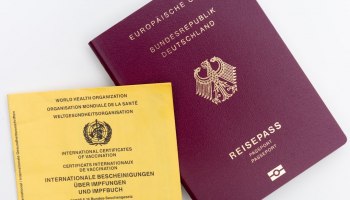 Шенгенский кризис: как россиянам теперь пробиться в Европу без мультивиз?