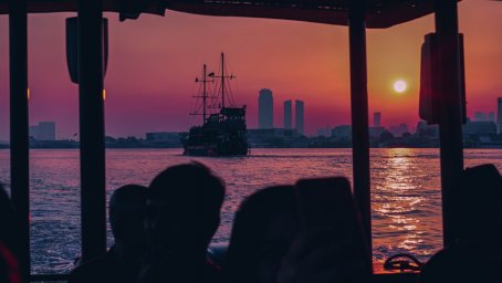 Как россияне с круизов в Персидском заливе домой пробирались: 18 часов на автобусе и посольство Ката
