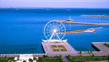 Баку и Sea Breeze: летний отдых с FUN&SUN от 77 тыс руб