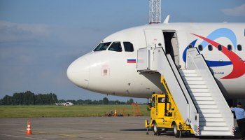 Билеты в небо дешевле: Госдума хочет ограничить цены на авиарейсы в праздники