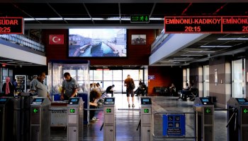 Шереметьево будущего: новые стойки саморегистрации для международных рейсов уже в 2026! ✈️