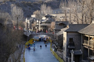 Китай продлил безвиз до конца 2027 года: россияне могут отдыхать без визы до 30 дней