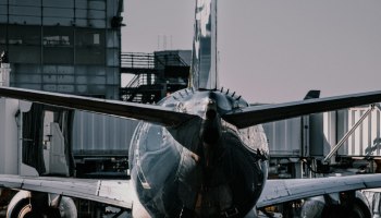 Эмираты идут вверх: почему билеты в ОАЭ дорожают, а туры всё равно не купить