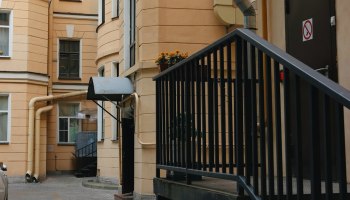 Отели России становятся доступнее: вибробудильники, коляски и честные сайты