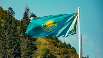 Казахстан зовет, но по пропуску: ETA-разрешение может стать платным