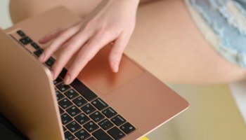 Ваш отпуск на Госуслугах: мошенники в пролете, туристы в курсе