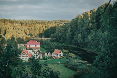 Ленобласть 2026: бассейн стал обязательным, а москвичи едут за загородным вайбом
