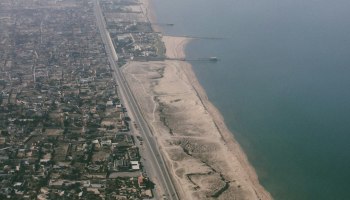 Сочи отдыхает: рейсы из 15 городов переключают на Сухум