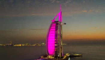 Легендарный парусник Дубая отправляется на заслуженный отдых: Burj Al Arab закроется на полтора года